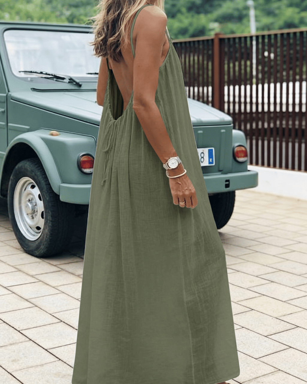 Vestido Mediterráneo Espalda Abierta Ajustable Cómodo y Elegante